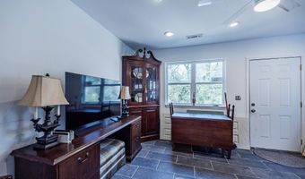 430 Valley Rd, Alexander City, AL 35010