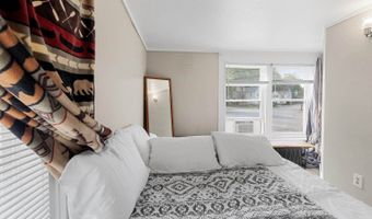 176 Court St, Bangor, ME 04401