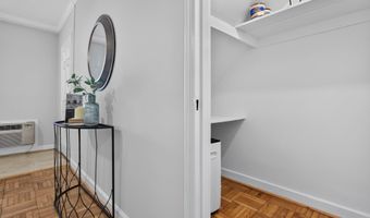 226 N THOMAS St N 226-3, Arlington, VA 22203
