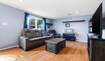 416 Ocean Ave, Beachwood, NJ 08722