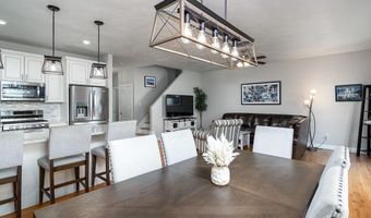 81 Batcheller Ave, Cranston, RI 02920