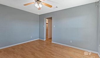 236 Beacon Ln, Atmore, AL 36502