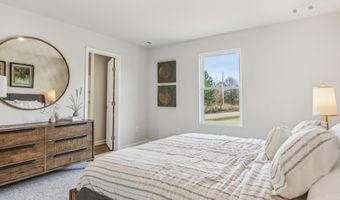183 Kinsale Dr, Macon, GA 31216