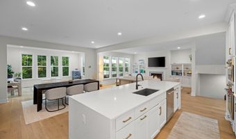9501 WILDOAK Dr, Bethesda, MD 20814