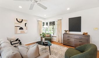1811 MAPLEWOOD Dr, Orlando, FL 32803