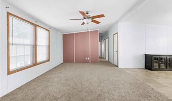 1406 East Dr, Alden, NY 14004