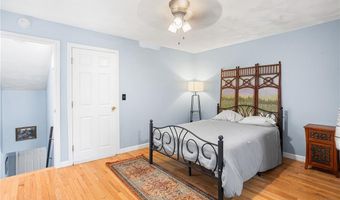 569 Smithfield Rd 23, North Providence, RI 02904