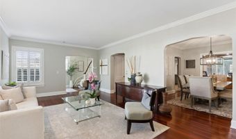 910 ALAMEDA St, Orlando, FL 32804