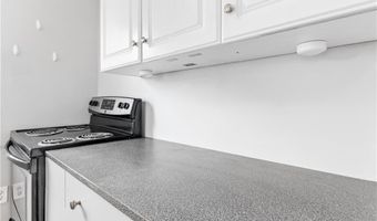 291 Maple Ave 2, Barrington, RI 02806