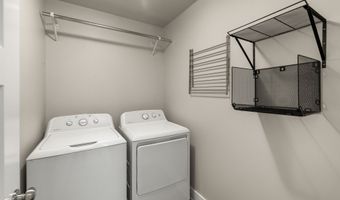 4007 NE 3rd St, Ankeny, IA 50021