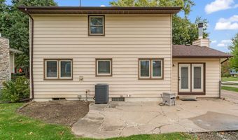 210 11th Ave SW, Altoona, IA 50009