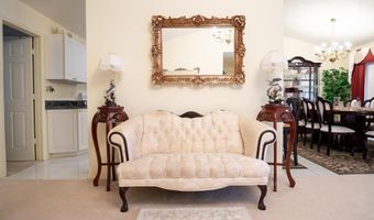 521 N Calhoun Shores Pkwy, Calhoun Falls, SC 29628