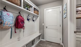 4002 SW Flatrock Cv, Bentonville, AR 72713