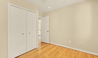 8407 GEORGIAN Way, Annandale, VA 22003