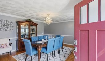 23 BERNON Dr, Lincoln, RI 02865