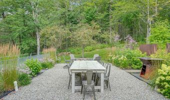 103 Long View Dr, Becket, MA 01223