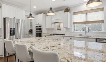 25 Weeping Willow Dr, Bluffton, SC 29910