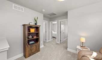 2226 Chan Dr, Adel, IA 50003
