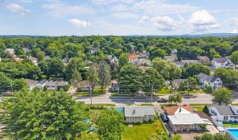 385 Essex St, Bangor, ME 04401