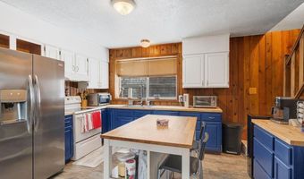 460 S HIGHWAY 101, Rockaway Beach, OR 97136