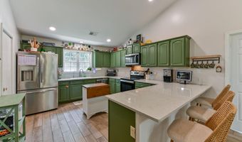 495 Sams Point Rd, Beaufort, SC 29907