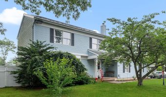 40 Elm St, Beachwood, NJ 08722