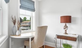 100 Algonquin Rd 5, Narragansett, RI 02882