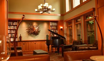 99 Granite St, Ashland, OR 97520