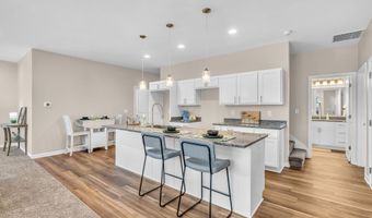7749 Silver Fox Dr, Indianapolis, IN 46217