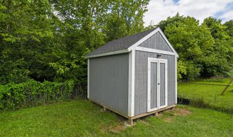 504 Brookwood Dr, Alexandria, KY 41001