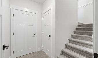 604 HORSESHOE Rd, Burns, WY 82053