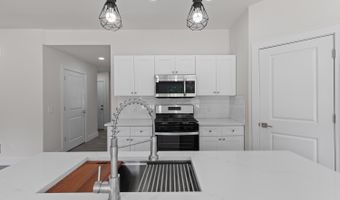 2010 Green Acres Dr, Adrian, MI 49221