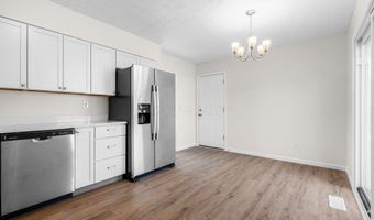 1504 Red Leaf Ln, Columbus, OH 43223