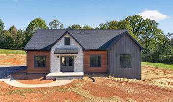 9041 Stonewall Rd, Appomattox, VA 24522