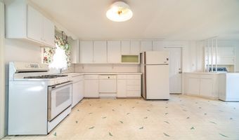 24 Homecrest Dr, Berlin, CT 06037