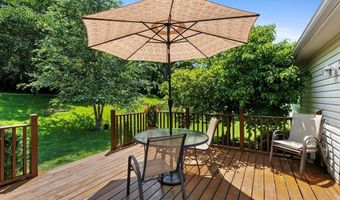 288 Brightfield Dr, Ballwin, MO 63021