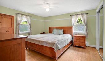 133 Savage Hill Rd, Berlin, CT 06037