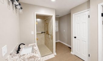 3912 LEE Dr, Anniston, AL 36207