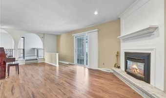 61 Caesar Blvd, Amherst, NY 14221