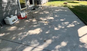 89 Woodlawn Dr, Batesville, IN 47006