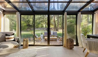 1050 White Cottage Rd N, Angwin, CA 94508
