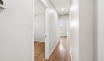 2123 N EARLEY St, Alexandria, VA 22302
