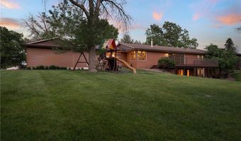 706 23rd St SW, Austin, MN 55912