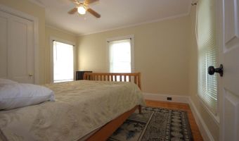125 Grove St, Bangor, ME 04401