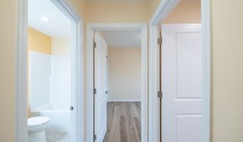 2037 Waterford St SE, Albany, OR 97322