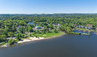 1 Boat Rd, Danbury, CT 06811