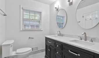 4555 Runnemede Rd NW, Atlanta, GA 30327