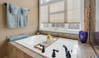549 S FRONT St, Rockaway Beach, OR 97136