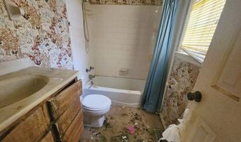 1510 Westwood Dr, Albany, GA 31721