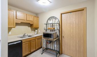 2516 Somerset Dr, Ames, IA 50010